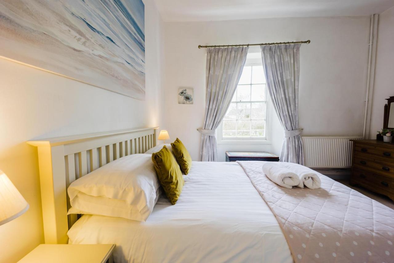 May Tree Cottage Manorbier 5 Mins From The Beach Sleeps 4 Экстерьер фото