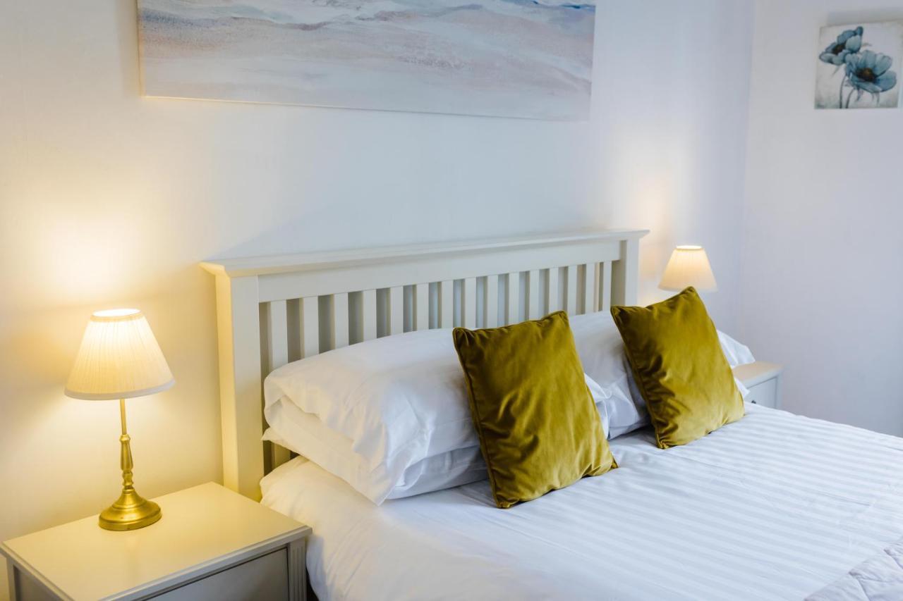 May Tree Cottage Manorbier 5 Mins From The Beach Sleeps 4 Экстерьер фото