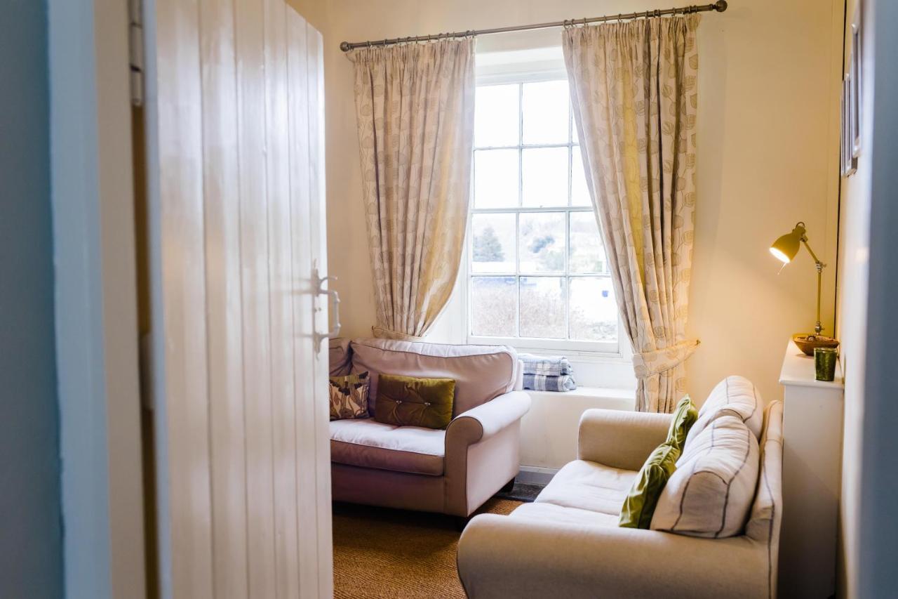May Tree Cottage Manorbier 5 Mins From The Beach Sleeps 4 Экстерьер фото