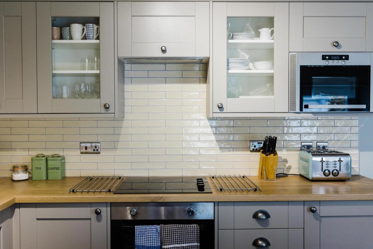 May Tree Cottage Manorbier 5 Mins From The Beach Sleeps 4 Экстерьер фото