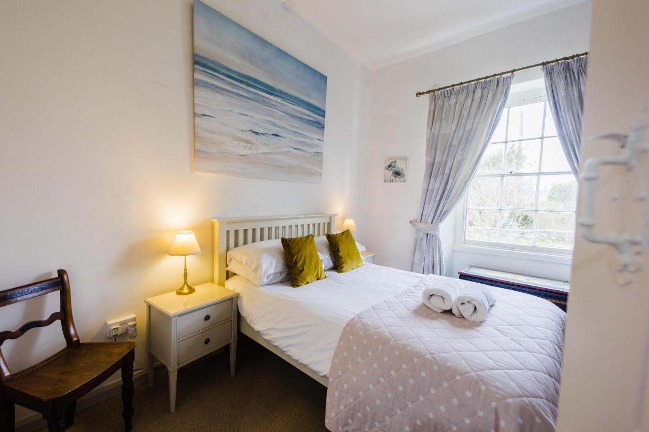 May Tree Cottage Manorbier 5 Mins From The Beach Sleeps 4 Экстерьер фото