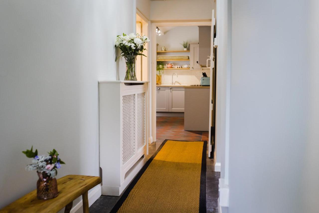 May Tree Cottage Manorbier 5 Mins From The Beach Sleeps 4 Экстерьер фото