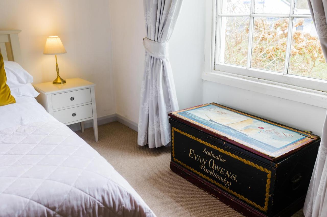 May Tree Cottage Manorbier 5 Mins From The Beach Sleeps 4 Экстерьер фото