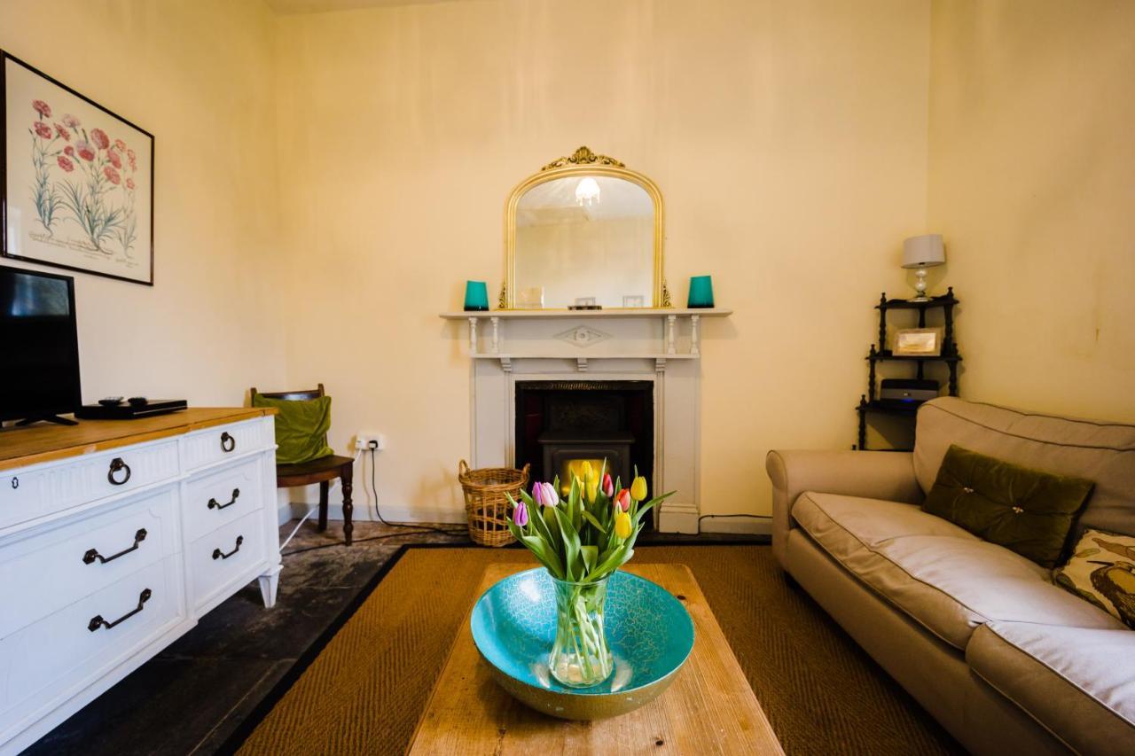 May Tree Cottage Manorbier 5 Mins From The Beach Sleeps 4 Экстерьер фото