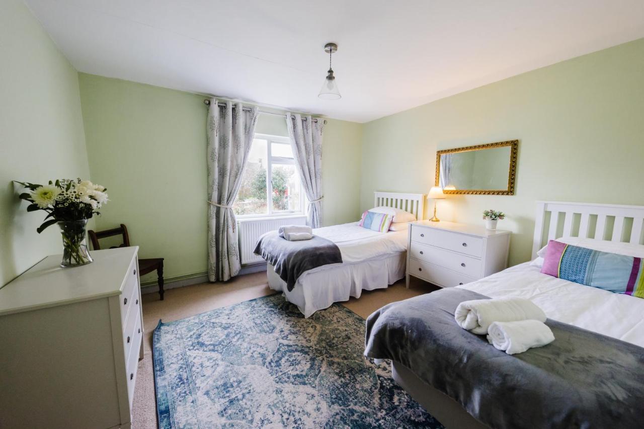 May Tree Cottage Manorbier 5 Mins From The Beach Sleeps 4 Экстерьер фото